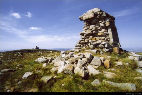 1691517405-vysoke_kolo-mohyla